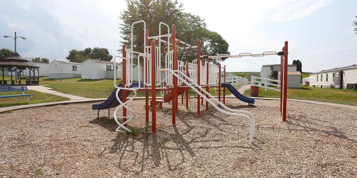 Five Seasons Davenport