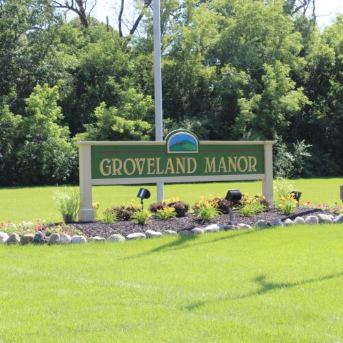 Groveland Manor