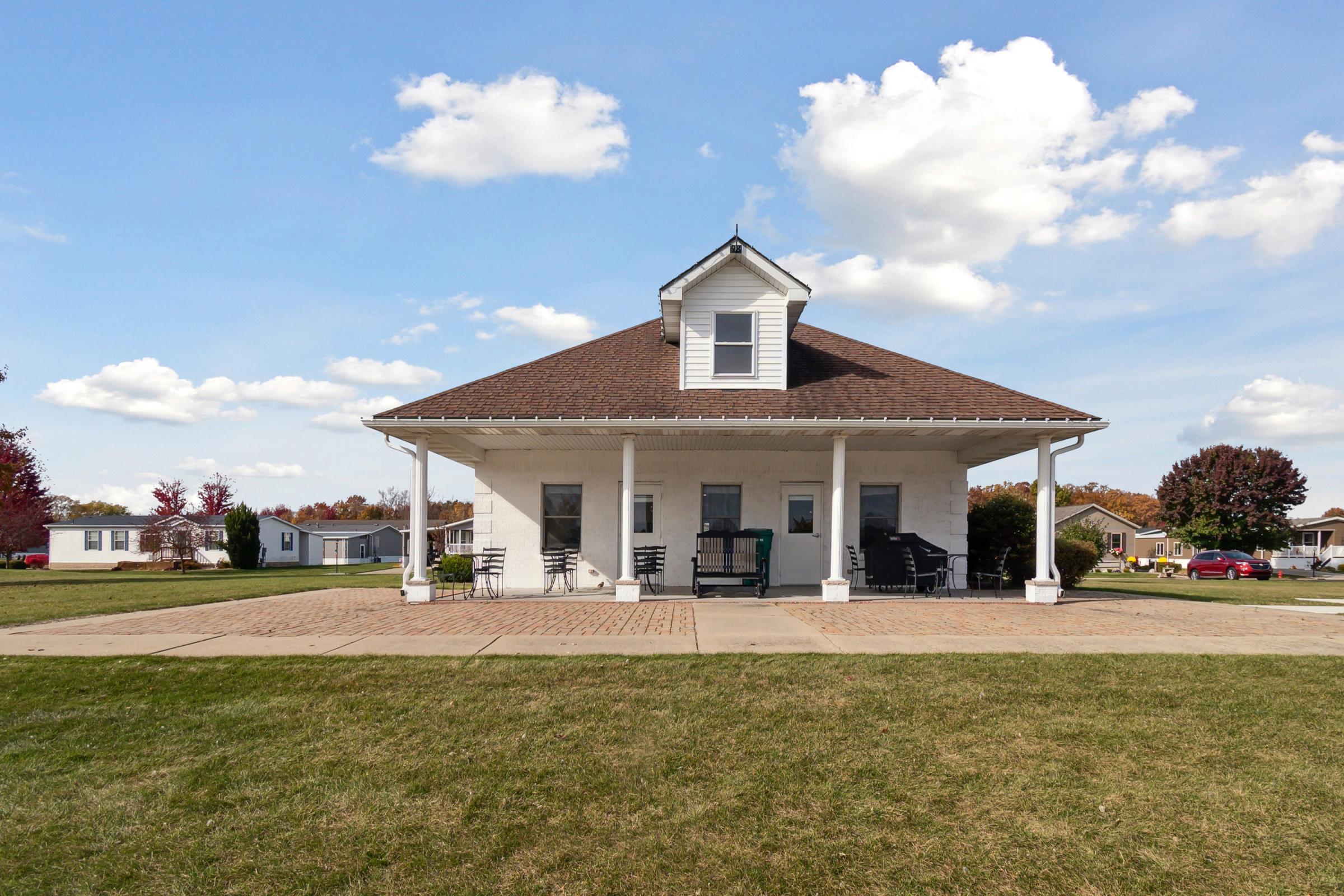 Lakeview Estates on Lawndale