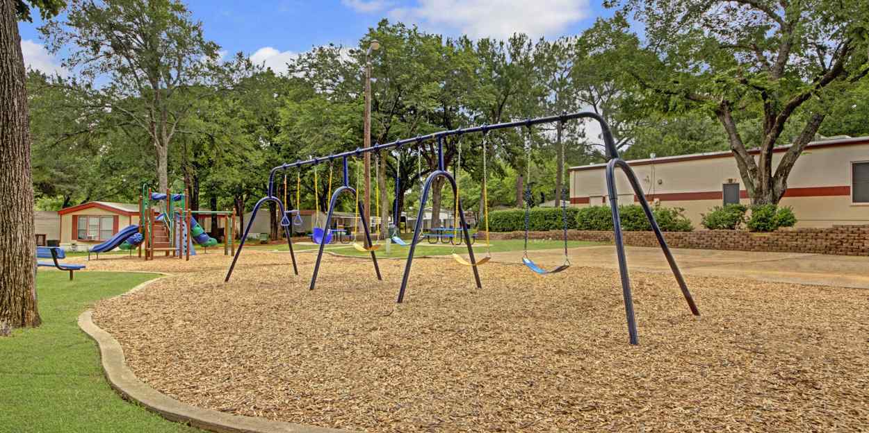 The Oaks at Arlington