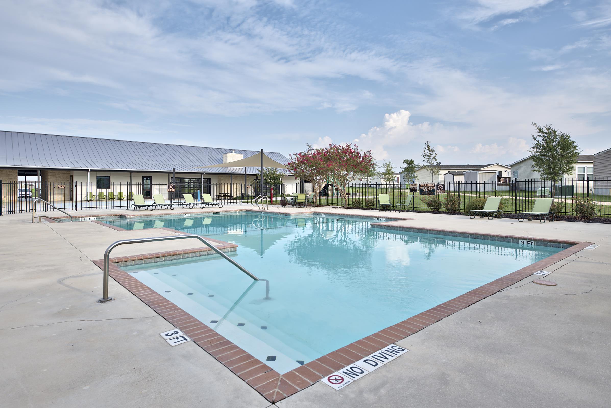 Woodlake Estates (TX)