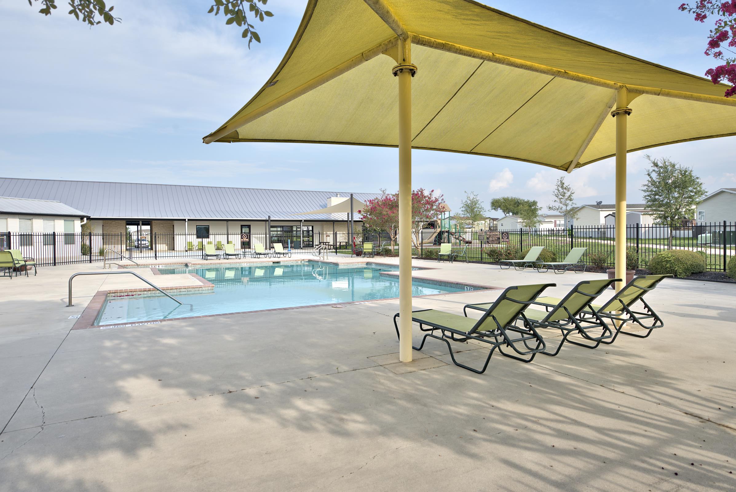 Woodlake Estates (TX)