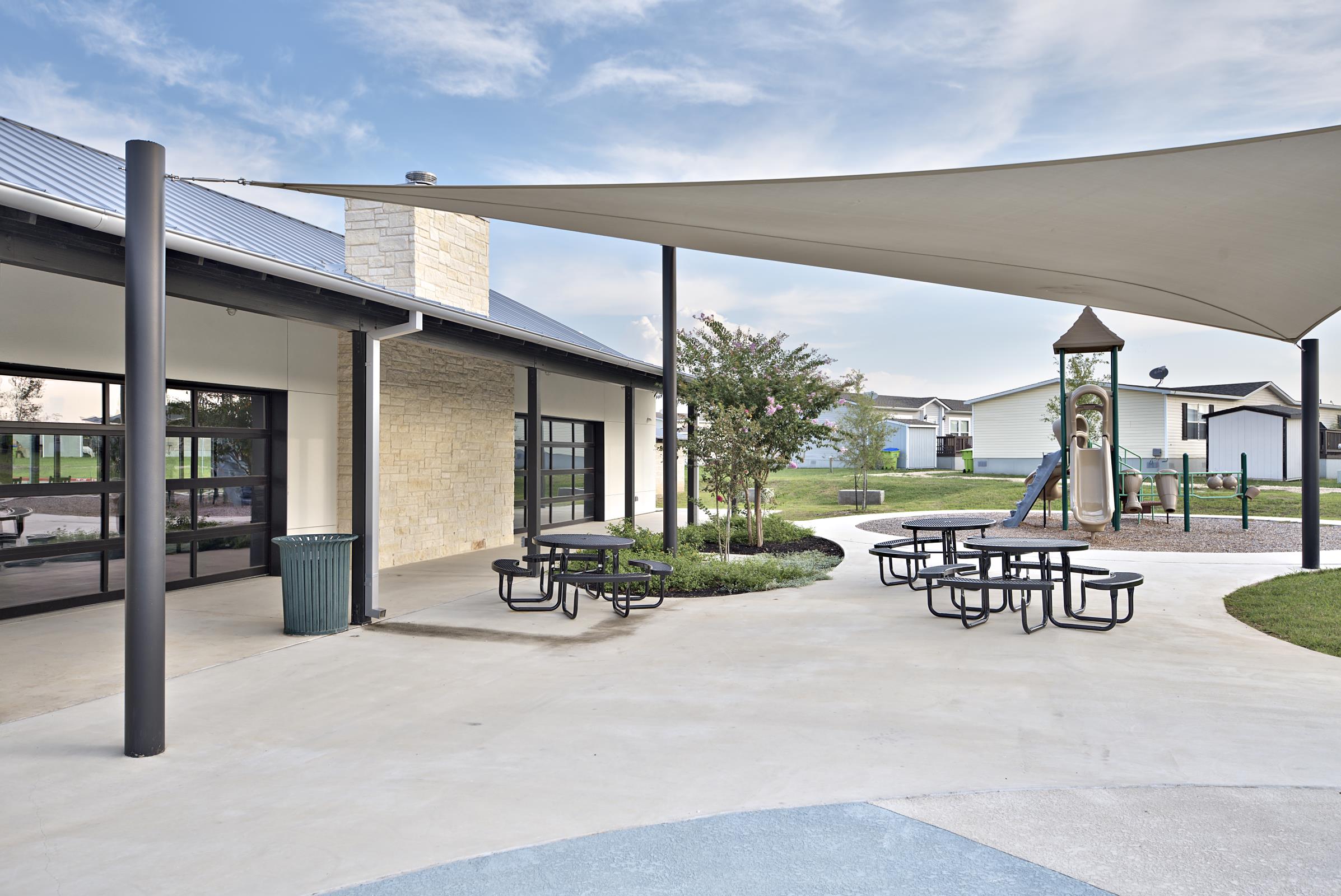 Woodlake Estates (TX)